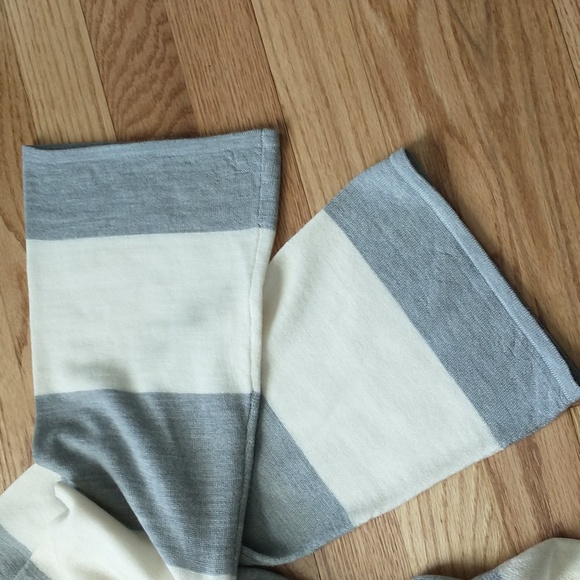 Merino wool bell sleeve striped sweater small - Picture 5 of 6